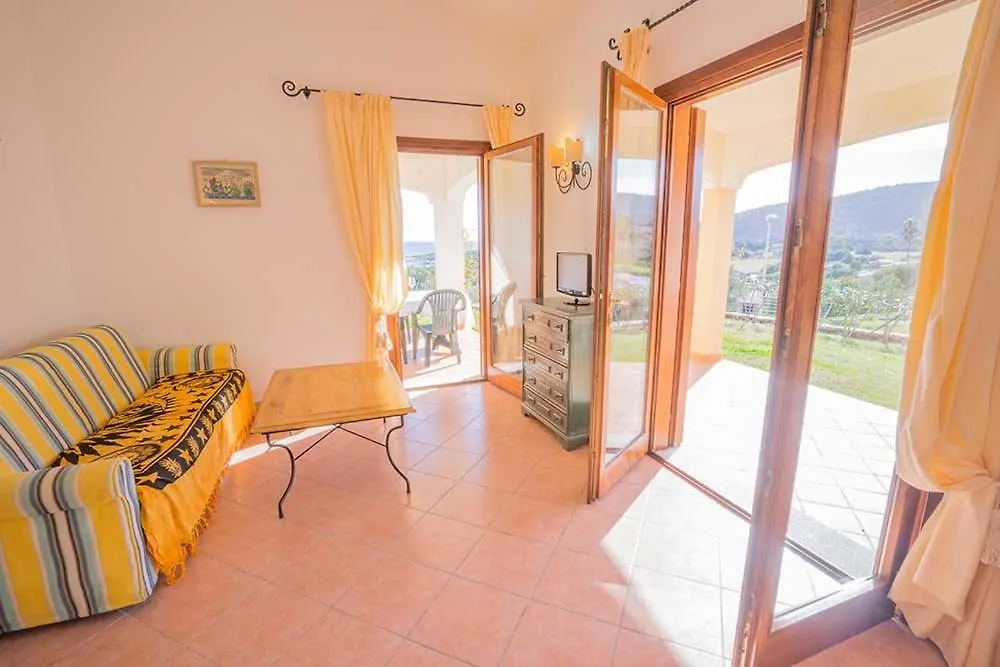 residence baia sant anna con piscina Tanaunella
