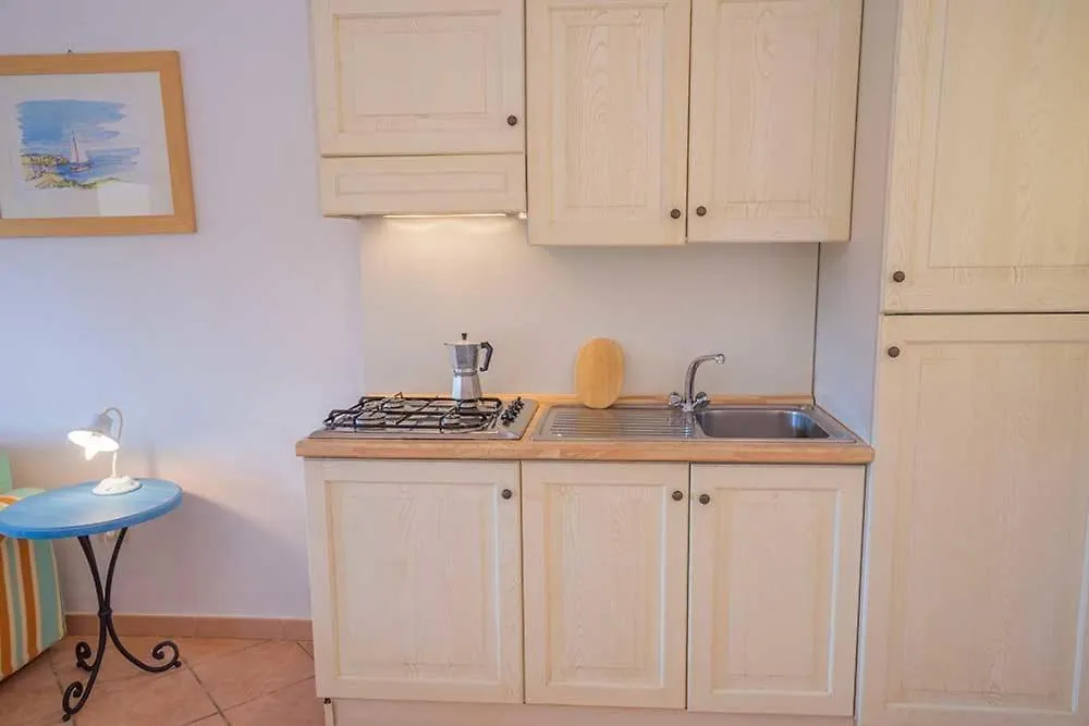 residence baia sant anna con piscina Tanaunella Italia