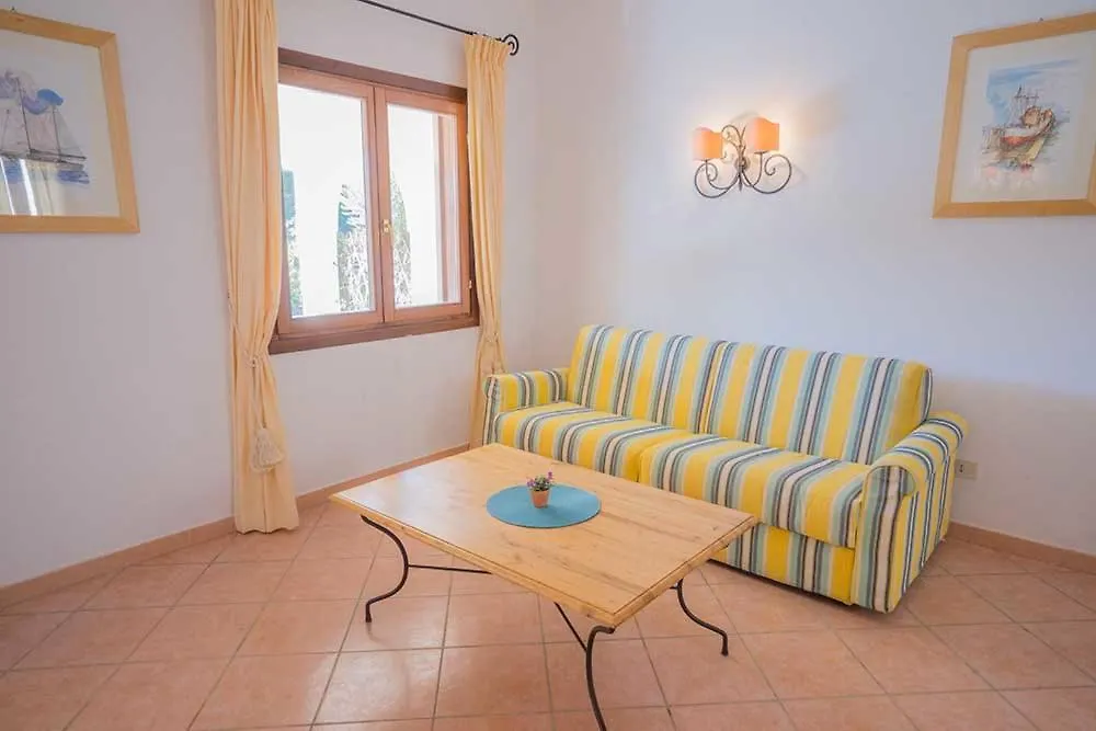 residence baia sant anna con piscina Tanaunella
