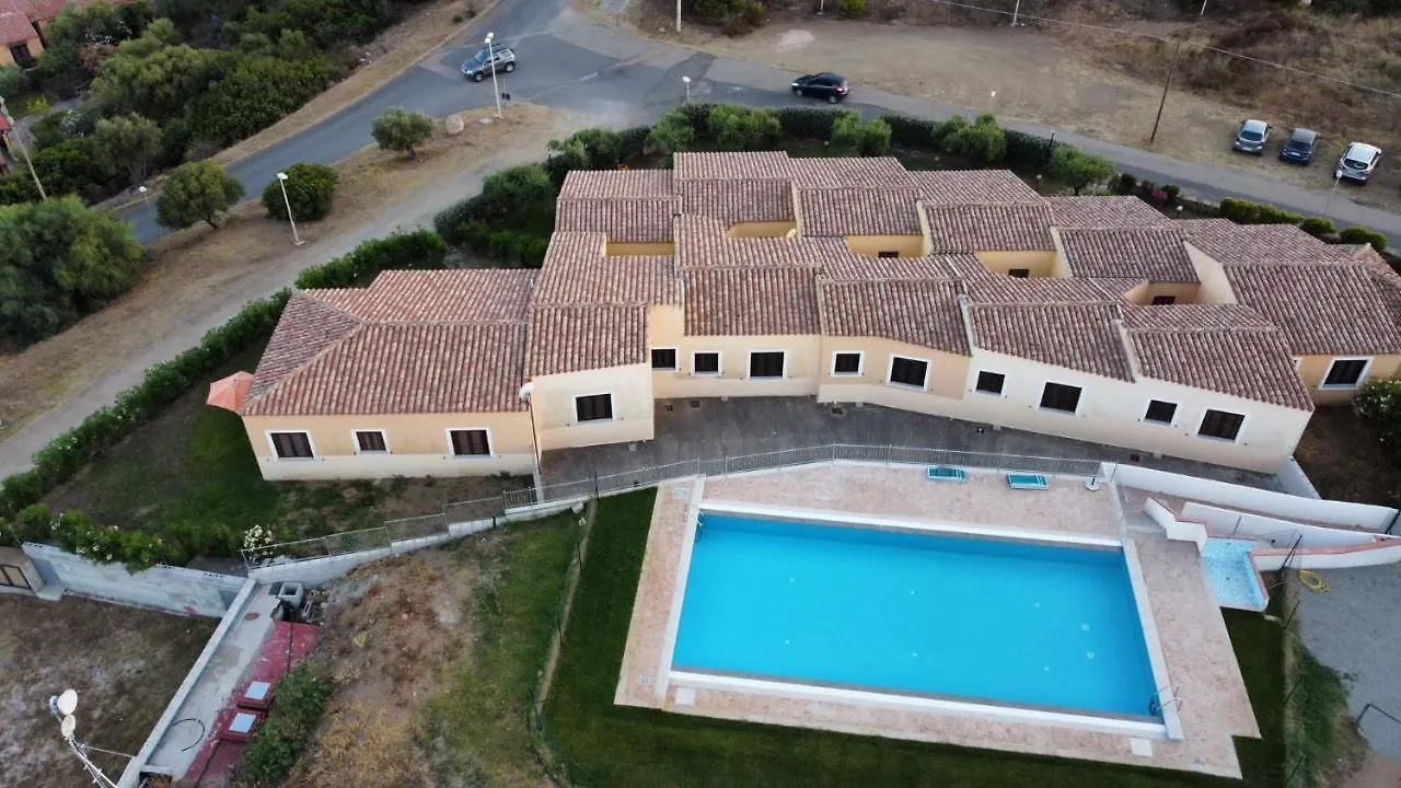 Appartamento residence baia sant anna con piscina Tanaunella