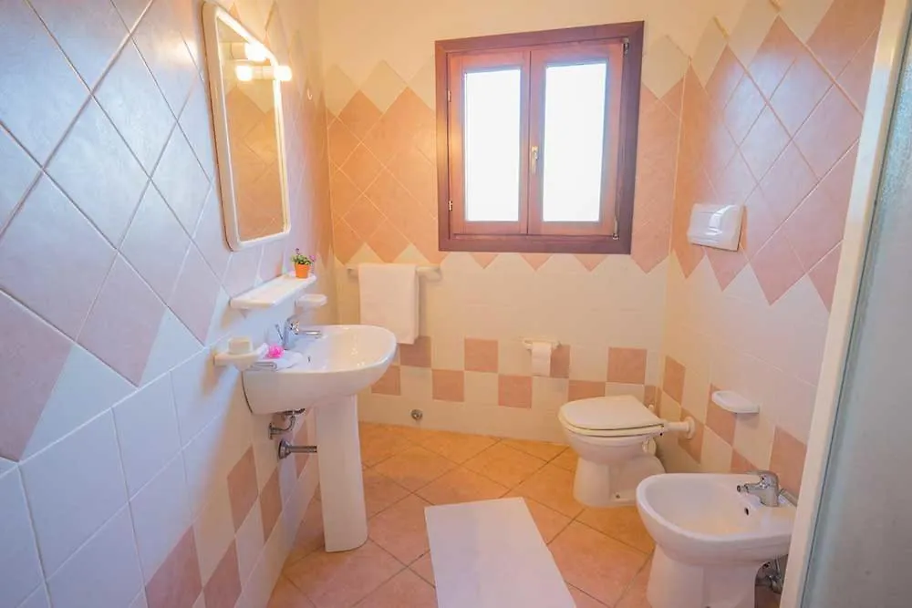 Appartamento residence baia sant anna con piscina Tanaunella